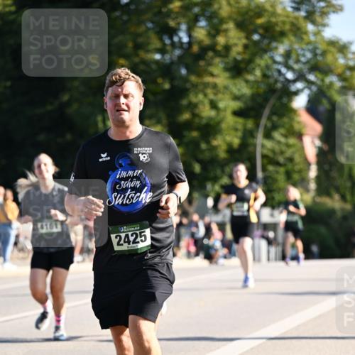 01.09.2024 - BARMER Alsterlauf Dr. Thomas Lammeyer http://msf.ph/oto/6905667 01.09.2024 09:41:21 Laufen 4161, 29, 19, 2425 meine-sportfotos.de