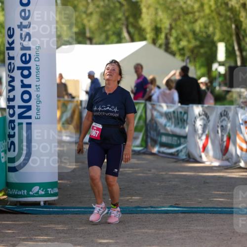 01.09.2024 - 17. Tribühne Triathlon Michael Strokosch http://msf.ph/oto/6905720 01.09.2024 11:08:37 Ziel 279, 1067 meine-sportfotos.de