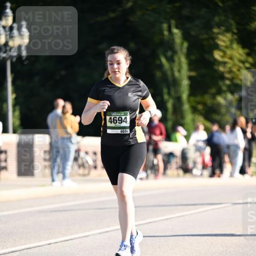 01.09.2024 - BARMER Alsterlauf Dr. Thomas Lammeyer http://msf.ph/oto/6905733 01.09.2024 09:41:24 Laufen 4694, 4694 meine-sportfotos.de