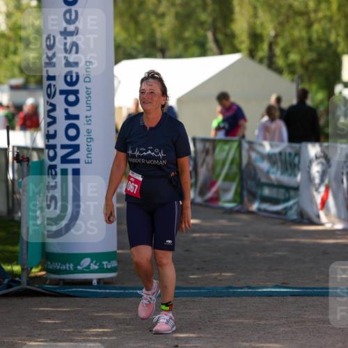 01.09.2024 - 17. Tribühne Triathlon Michael Strokosch http://msf.ph/oto/6905738 01.09.2024 11:08:38 Ziel 279, 1067 meine-sportfotos.de