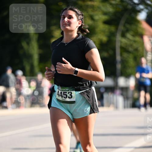 01.09.2024 - BARMER Alsterlauf Dr. Thomas Lammeyer http://msf.ph/oto/6905815 01.09.2024 09:41:28 Laufen 4453 meine-sportfotos.de