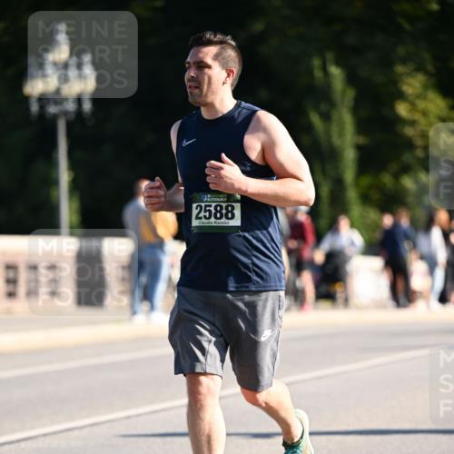 01.09.2024 - BARMER Alsterlauf Dr. Thomas Lammeyer http://msf.ph/oto/6905842 01.09.2024 09:41:29 Laufen 903, 135, 2588 meine-sportfotos.de