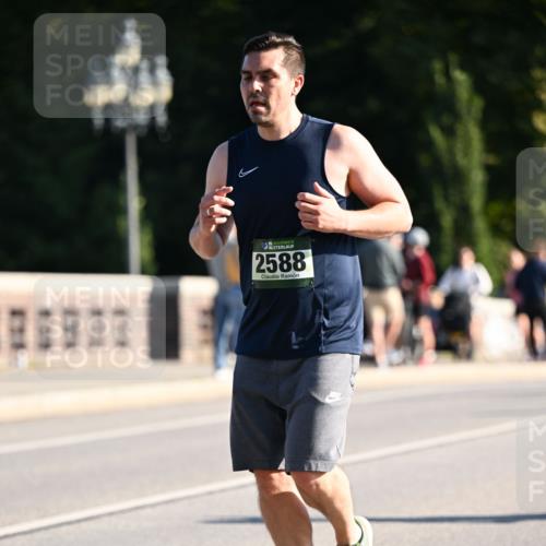 01.09.2024 - BARMER Alsterlauf Dr. Thomas Lammeyer http://msf.ph/oto/6905850 01.09.2024 09:41:29 Laufen 414, 35, 2588 meine-sportfotos.de