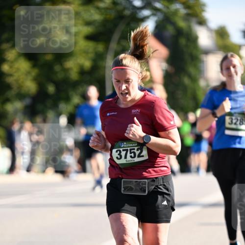 01.09.2024 - BARMER Alsterlauf Dr. Thomas Lammeyer http://msf.ph/oto/6905876 01.09.2024 09:41:30 Laufen 328, 35, 3752 meine-sportfotos.de