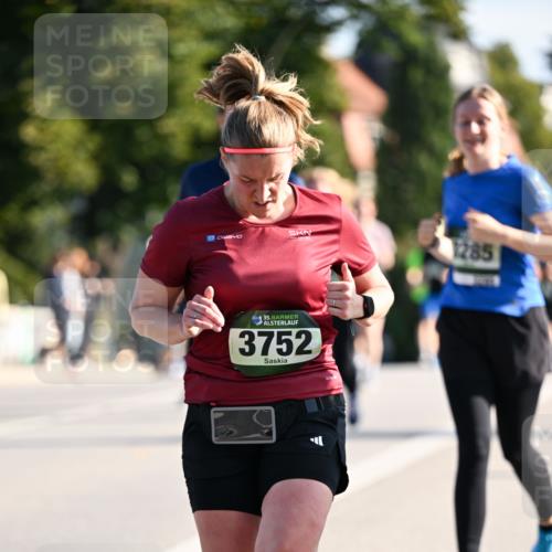 01.09.2024 - BARMER Alsterlauf Dr. Thomas Lammeyer http://msf.ph/oto/6905892 01.09.2024 09:41:31 Laufen 1285, 35, 3752 meine-sportfotos.de
