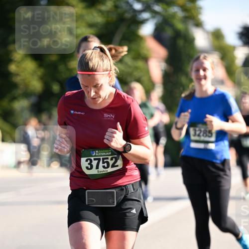 01.09.2024 - BARMER Alsterlauf Dr. Thomas Lammeyer http://msf.ph/oto/6905899 01.09.2024 09:41:31 Laufen 35, 3752, 3285 meine-sportfotos.de