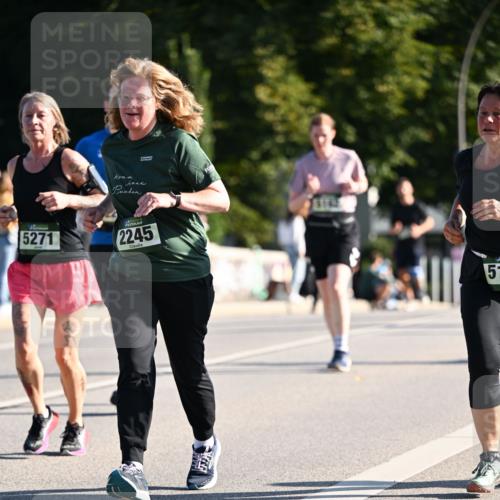 01.09.2024 - BARMER Alsterlauf Dr. Thomas Lammeyer http://msf.ph/oto/6905941 01.09.2024 09:41:34 Laufen 5271, 2245, 51 meine-sportfotos.de