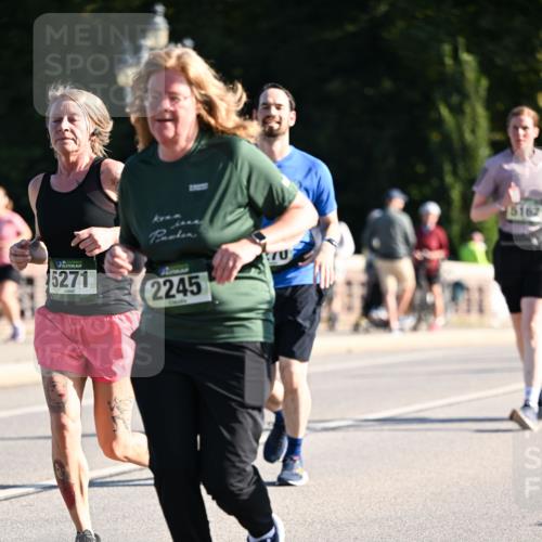 01.09.2024 - BARMER Alsterlauf Dr. Thomas Lammeyer http://msf.ph/oto/6905947 01.09.2024 09:41:35 Laufen 5, 5271, 2245, 70, 5162 meine-sportfotos.de