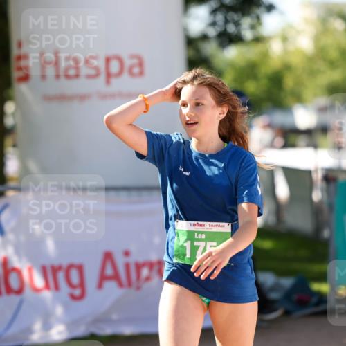 01.09.2024 - 17. Tribühne Triathlon Michael Strokosch http://msf.ph/oto/6905954 01.09.2024 11:09:35 Ziel 175 meine-sportfotos.de