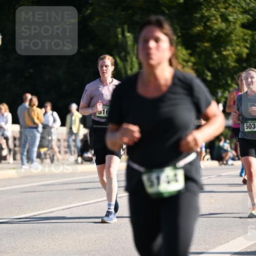 01.09.2024 - BARMER Alsterlauf Dr. Thomas Lammeyer http://msf.ph/oto/6905964 01.09.2024 09:41:36 Laufen 516, 5744, 5030 meine-sportfotos.de