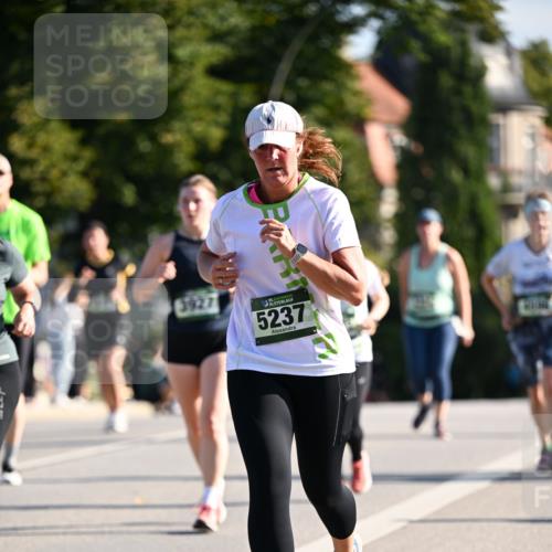 01.09.2024 - BARMER Alsterlauf Dr. Thomas Lammeyer http://msf.ph/oto/6906056 01.09.2024 09:41:40 Laufen 3927, 35, 5237 meine-sportfotos.de