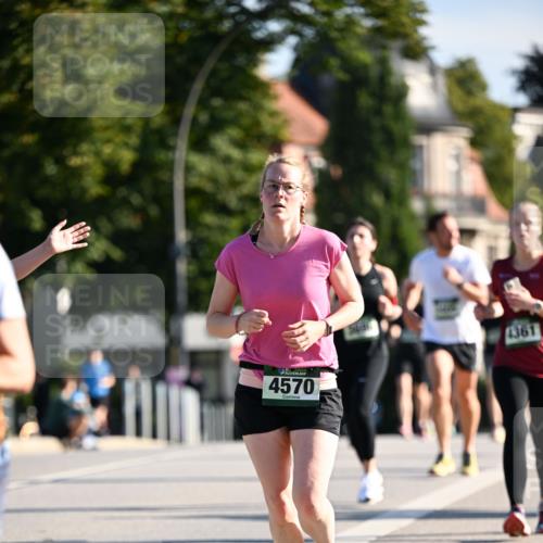 01.09.2024 - BARMER Alsterlauf Dr. Thomas Lammeyer http://msf.ph/oto/6906106 01.09.2024 09:41:45 Laufen 4570, 4361 meine-sportfotos.de