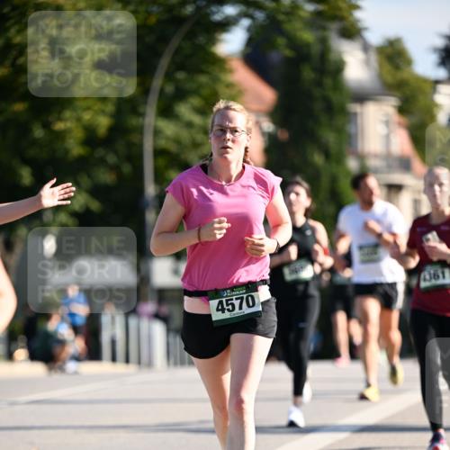 01.09.2024 - BARMER Alsterlauf Dr. Thomas Lammeyer http://msf.ph/oto/6906109 01.09.2024 09:41:45 Laufen 4570, 1361 meine-sportfotos.de