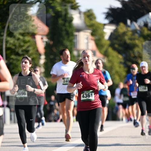 01.09.2024 - BARMER Alsterlauf Dr. Thomas Lammeyer http://msf.ph/oto/6906124 01.09.2024 09:41:46 Laufen 3696, 240, 4361 meine-sportfotos.de