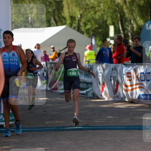 01.09.2024 - 17. Tribühne Triathlon Michael Strokosch http://msf.ph/oto/6906129 01.09.2024 11:10:21 Ziel 108, 138, 180, 189, 197 meine-sportfotos.de