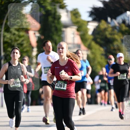 01.09.2024 - BARMER Alsterlauf Dr. Thomas Lammeyer http://msf.ph/oto/6906135 01.09.2024 09:41:46 Laufen 696, 4361 meine-sportfotos.de