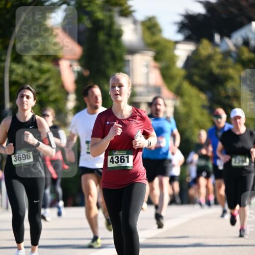 01.09.2024 - BARMER Alsterlauf Dr. Thomas Lammeyer http://msf.ph/oto/6906141 01.09.2024 09:41:46 Laufen 3696, 4361 meine-sportfotos.de