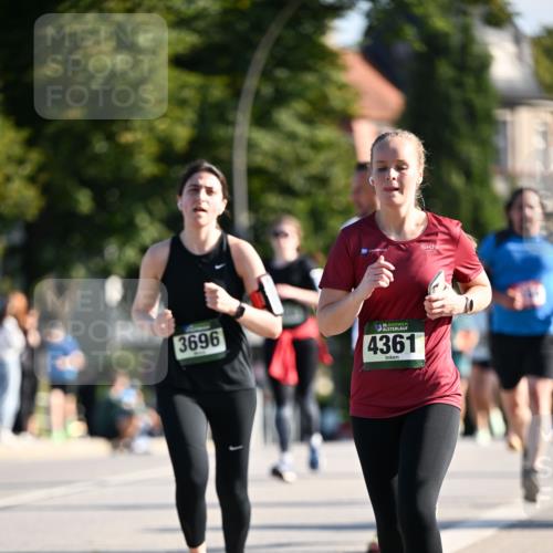 01.09.2024 - BARMER Alsterlauf Dr. Thomas Lammeyer http://msf.ph/oto/6906152 01.09.2024 09:41:47 Laufen 3696, 5, 4361 meine-sportfotos.de