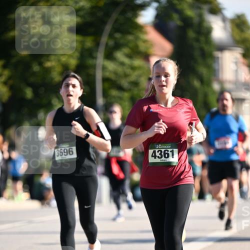 01.09.2024 - BARMER Alsterlauf Dr. Thomas Lammeyer http://msf.ph/oto/6906156 01.09.2024 09:41:47 Laufen 3696, 35, 4361 meine-sportfotos.de