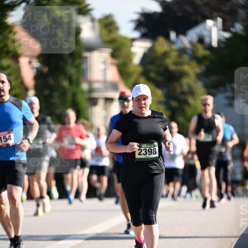 01.09.2024 - BARMER Alsterlauf Dr. Thomas Lammeyer http://msf.ph/oto/6906199 01.09.2024 09:41:49 Laufen 154, 12398 meine-sportfotos.de
