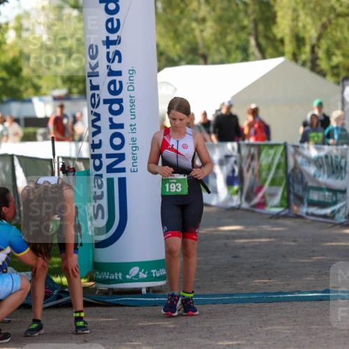 01.09.2024 - 17. Tribühne Triathlon Michael Strokosch http://msf.ph/oto/6906227 01.09.2024 11:10:30 Ziel 138, 190, 193 meine-sportfotos.de