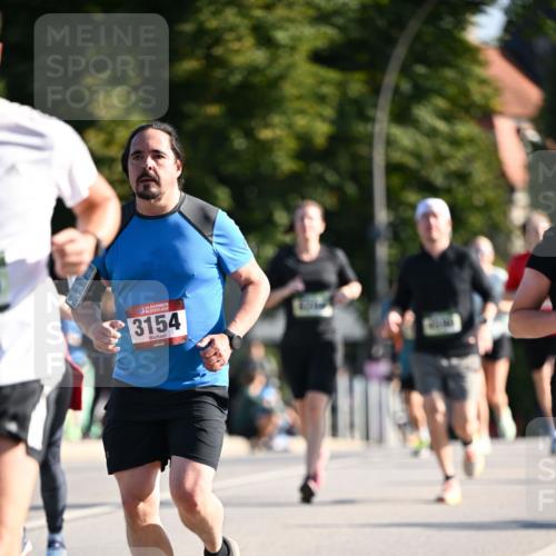 01.09.2024 - BARMER Alsterlauf Dr. Thomas Lammeyer http://msf.ph/oto/6906241 01.09.2024 09:41:51 Laufen 35, 3154 meine-sportfotos.de