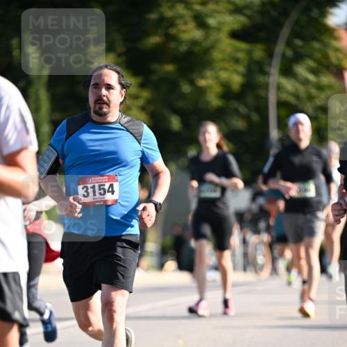 01.09.2024 - BARMER Alsterlauf Dr. Thomas Lammeyer http://msf.ph/oto/6906251 01.09.2024 09:41:51 Laufen 35, 3154 meine-sportfotos.de