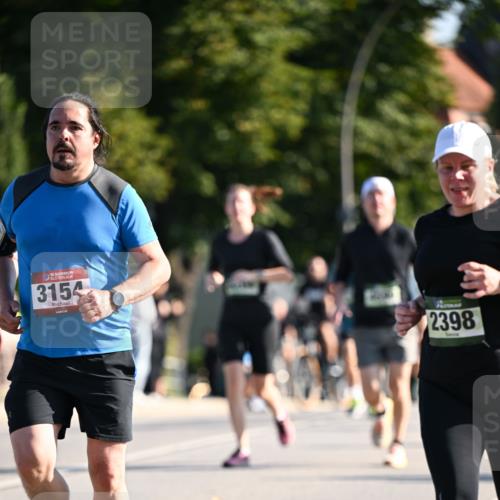 01.09.2024 - BARMER Alsterlauf Dr. Thomas Lammeyer http://msf.ph/oto/6906253 01.09.2024 09:41:51 Laufen 35, 3154, 2398 meine-sportfotos.de