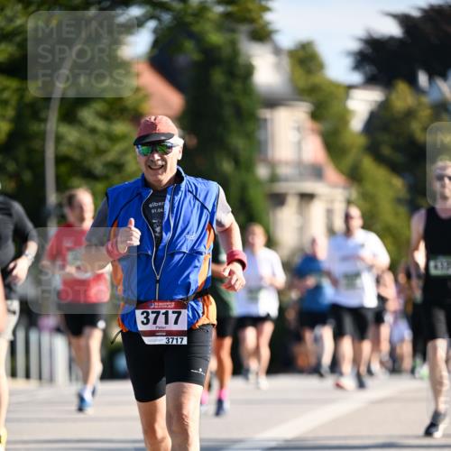 01.09.2024 - BARMER Alsterlauf Dr. Thomas Lammeyer http://msf.ph/oto/6906275 01.09.2024 09:41:52 Laufen 01, 04, 35, 3717, 3717 meine-sportfotos.de