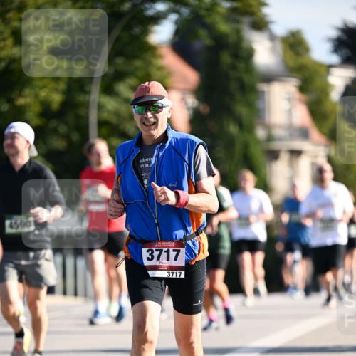 01.09.2024 - BARMER Alsterlauf Dr. Thomas Lammeyer http://msf.ph/oto/6906287 01.09.2024 09:41:53 Laufen 01, 04, 2, 4590, 35, 3717, 3717 meine-sportfotos.de