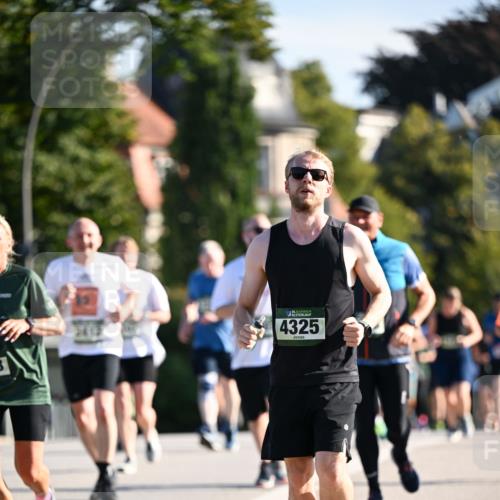 01.09.2024 - BARMER Alsterlauf Dr. Thomas Lammeyer http://msf.ph/oto/6906370 01.09.2024 09:41:56 Laufen 5, 4325 meine-sportfotos.de