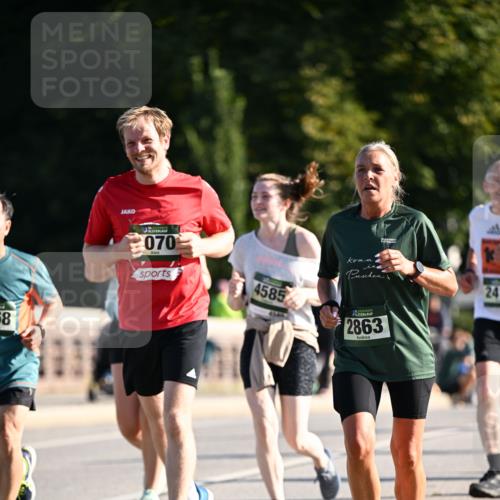 01.09.2024 - BARMER Alsterlauf Dr. Thomas Lammeyer http://msf.ph/oto/6906398 01.09.2024 09:41:57 Laufen 58, 070, 4585, 4345, 2863, 241 meine-sportfotos.de