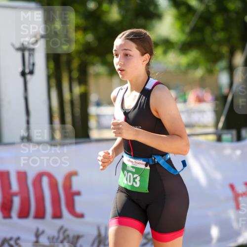 01.09.2024 - 17. Tribühne Triathlon Michael Strokosch http://msf.ph/oto/6906421 01.09.2024 11:11:59 Ziel 203 meine-sportfotos.de