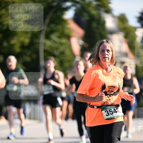 01.09.2024 - BARMER Alsterlauf Dr. Thomas Lammeyer http://msf.ph/oto/6906492 01.09.2024 09:42:01 Laufen 35, 8, 354 meine-sportfotos.de