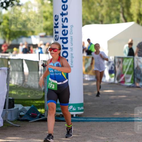 01.09.2024 - 17. Tribühne Triathlon Michael Strokosch http://msf.ph/oto/6906510 01.09.2024 11:12:12 Ziel 173, 196 meine-sportfotos.de