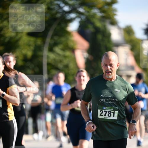 01.09.2024 - BARMER Alsterlauf Dr. Thomas Lammeyer http://msf.ph/oto/6906547 01.09.2024 09:42:03 Laufen 35, 2781 meine-sportfotos.de