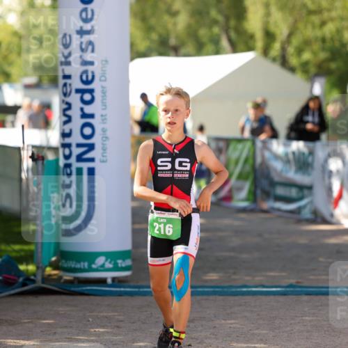 01.09.2024 - 17. Tribühne Triathlon Michael Strokosch http://msf.ph/oto/6906652 01.09.2024 11:12:23 Ziel 216 meine-sportfotos.de