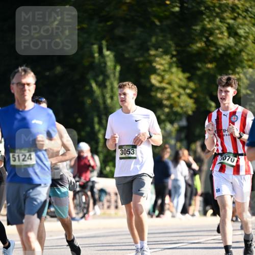01.09.2024 - BARMER Alsterlauf Dr. Thomas Lammeyer http://msf.ph/oto/6906659 01.09.2024 09:42:08 Laufen 5124, 3053, 47, 3070 meine-sportfotos.de