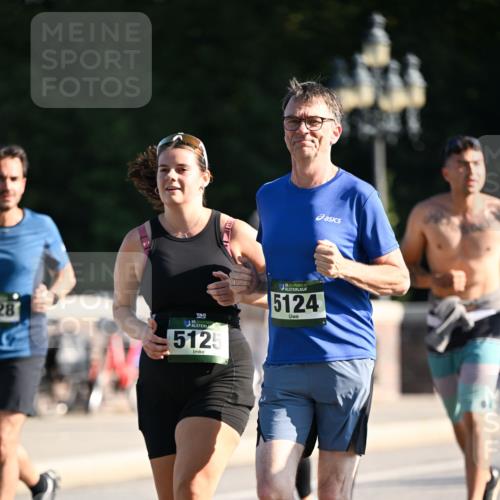 01.09.2024 - BARMER Alsterlauf Dr. Thomas Lammeyer http://msf.ph/oto/6906681 01.09.2024 09:42:09 Laufen 28, 35, 5125, 35, 5124 meine-sportfotos.de