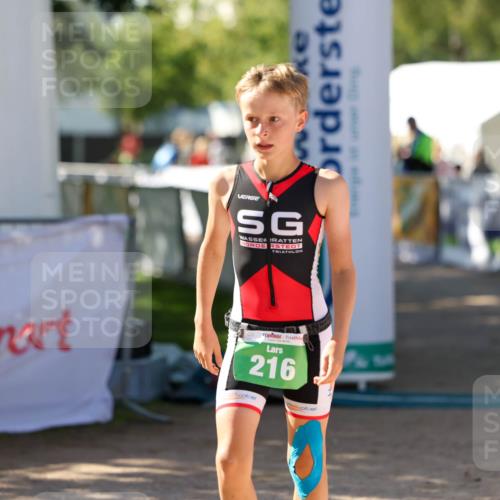 01.09.2024 - 17. Tribühne Triathlon Michael Strokosch http://msf.ph/oto/6906691 01.09.2024 11:12:25 Ziel 216 meine-sportfotos.de