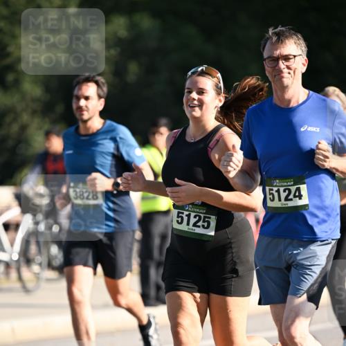 01.09.2024 - BARMER Alsterlauf Dr. Thomas Lammeyer http://msf.ph/oto/6906695 01.09.2024 09:42:09 Laufen 3828, 35, 5125, 135, 5124 meine-sportfotos.de