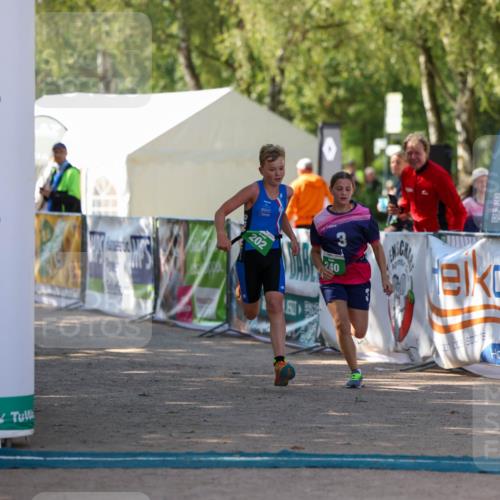 01.09.2024 - 17. Tribühne Triathlon Michael Strokosch http://msf.ph/oto/6906786 01.09.2024 11:13:12 Ziel 202, 240 meine-sportfotos.de