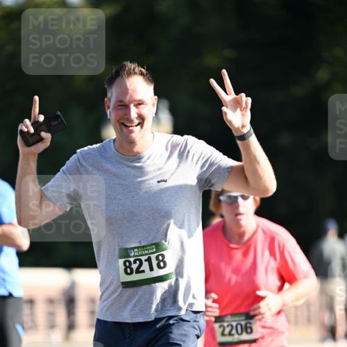 01.09.2024 - BARMER Alsterlauf Dr. Thomas Lammeyer http://msf.ph/oto/6906864 01.09.2024 09:42:16 Laufen 1835, 8218, 2206 meine-sportfotos.de