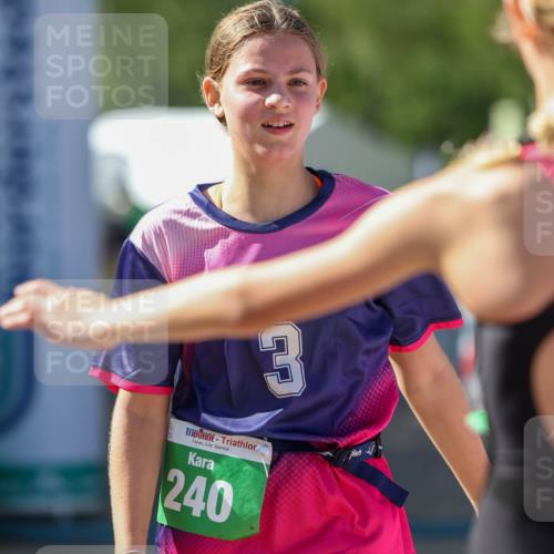 01.09.2024 - 17. Tribühne Triathlon Michael Strokosch http://msf.ph/oto/6906892 01.09.2024 11:13:18 Ziel 201, 202, 240 meine-sportfotos.de