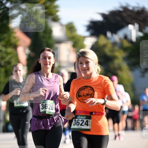 01.09.2024 - BARMER Alsterlauf Dr. Thomas Lammeyer http://msf.ph/oto/6906942 01.09.2024 09:42:20 Laufen 3626, 3624 meine-sportfotos.de