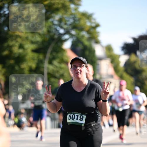 01.09.2024 - BARMER Alsterlauf Dr. Thomas Lammeyer http://msf.ph/oto/6906966 01.09.2024 09:42:23 Laufen 5019 meine-sportfotos.de