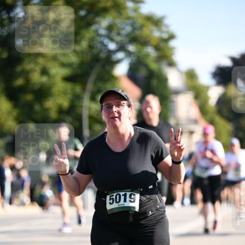 01.09.2024 - BARMER Alsterlauf Dr. Thomas Lammeyer http://msf.ph/oto/6906974 01.09.2024 09:42:23 Laufen 5019 meine-sportfotos.de