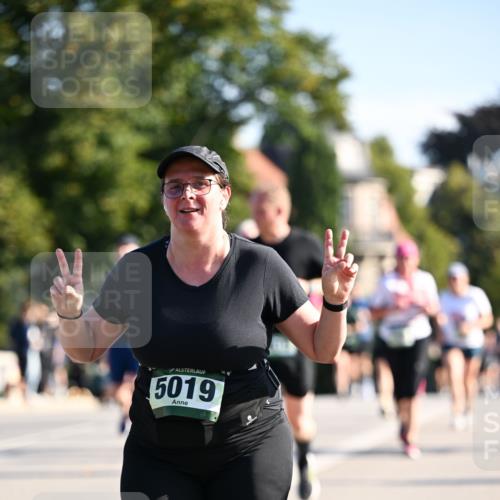 01.09.2024 - BARMER Alsterlauf Dr. Thomas Lammeyer http://msf.ph/oto/6906989 01.09.2024 09:42:23 Laufen 5019 meine-sportfotos.de