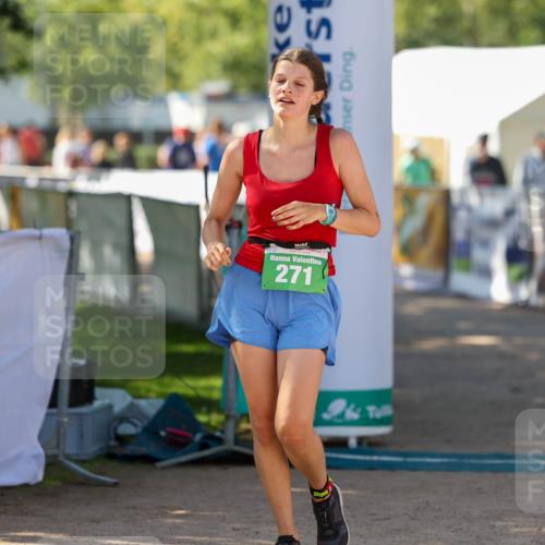01.09.2024 - 17. Tribühne Triathlon Michael Strokosch http://msf.ph/oto/6906996 01.09.2024 11:16:34 Ziel 271 meine-sportfotos.de
