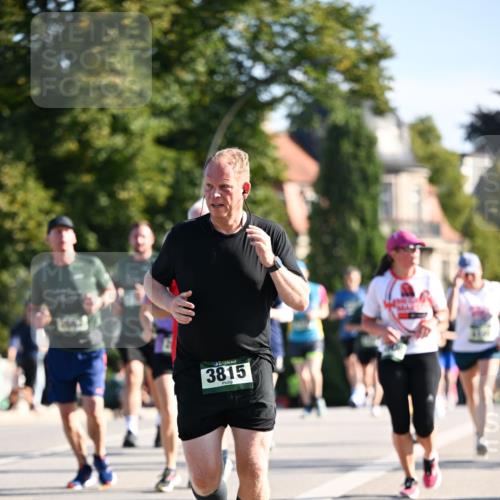 01.09.2024 - BARMER Alsterlauf Dr. Thomas Lammeyer http://msf.ph/oto/6906999 01.09.2024 09:42:24 Laufen 3815 meine-sportfotos.de